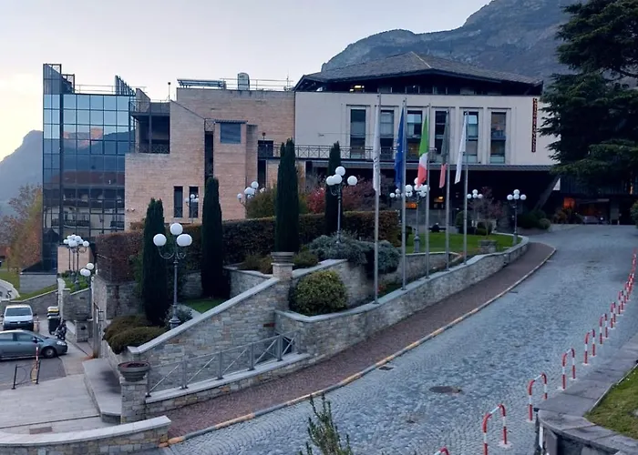 Chemin De Fer Διαμέρισμα *